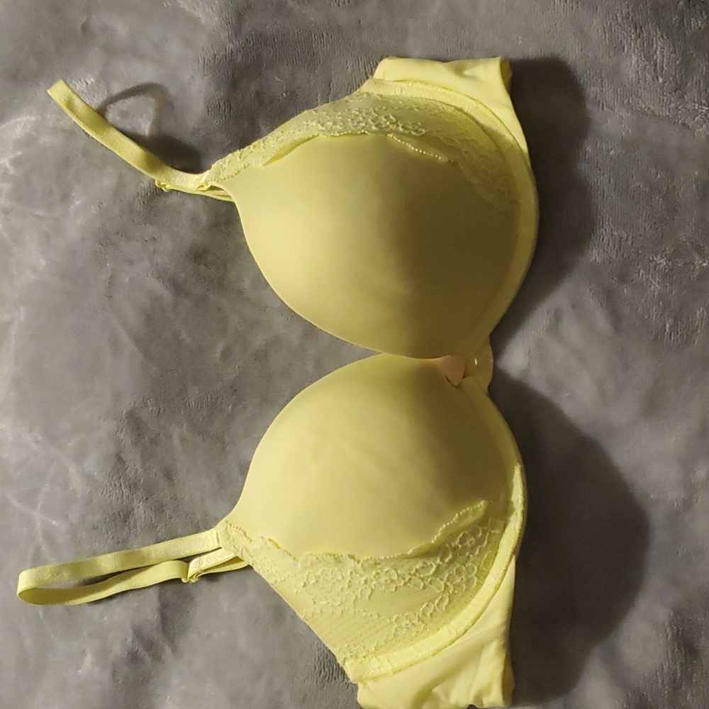 Victoria's Secret push up bra 34C